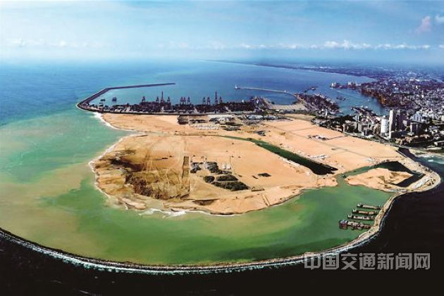 斯里兰卡科伦坡港口城项目防波堤完成2400米季风期防护