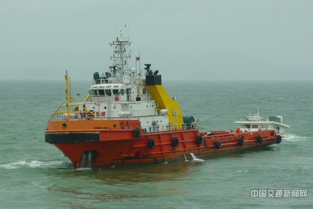 11名船员在珠海海域遇险广州打捞局紧急出动救援