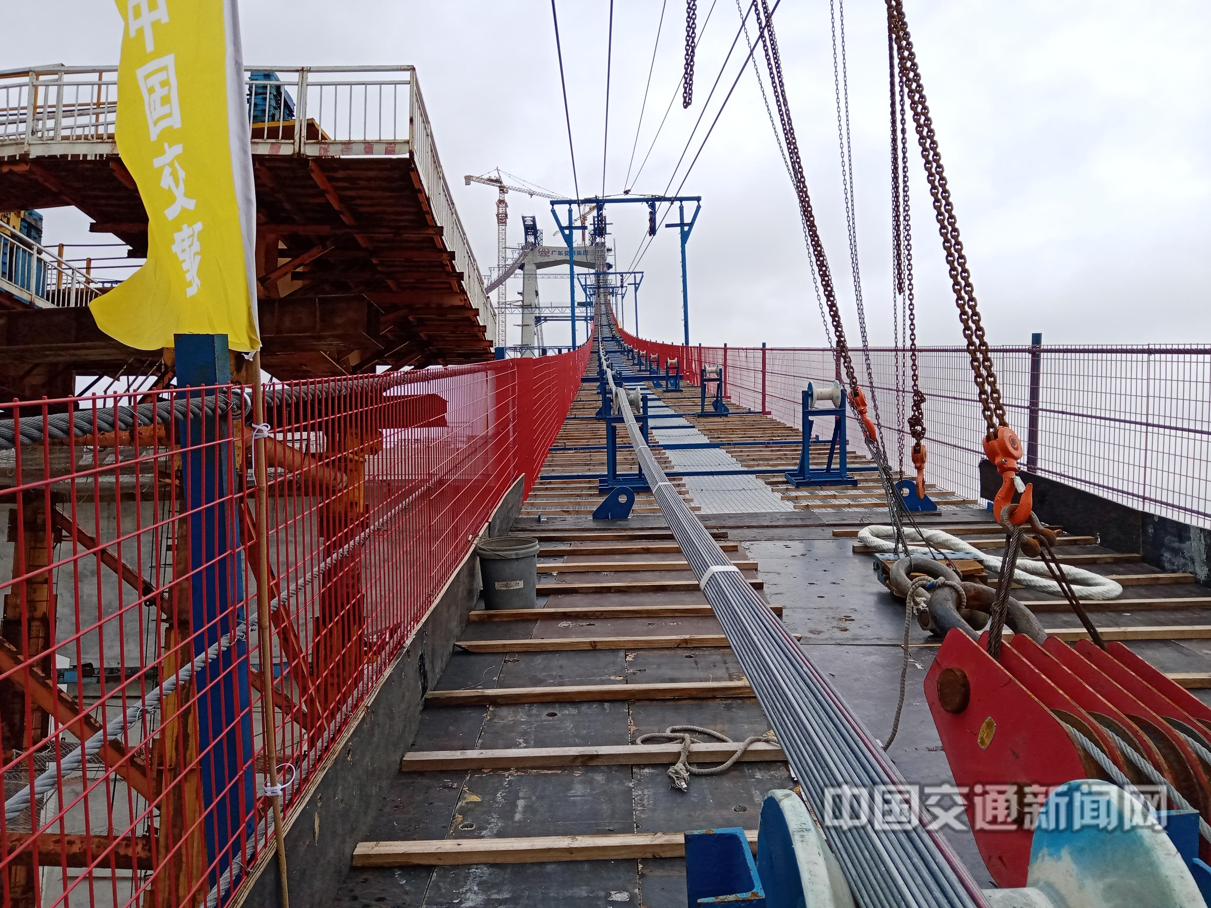 主缆强度再升级深中通道伶仃洋大桥首根主缆索股成功架设