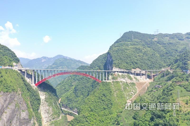 宜昭高速公路川滇界至昭通彝良海子段(二期工程)正式通车 __中国交通