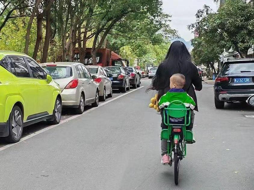 浙江天台推出亲子式公共自行车