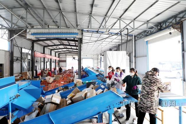 湖北十堰：“四网融合”助推物流通村全覆盖