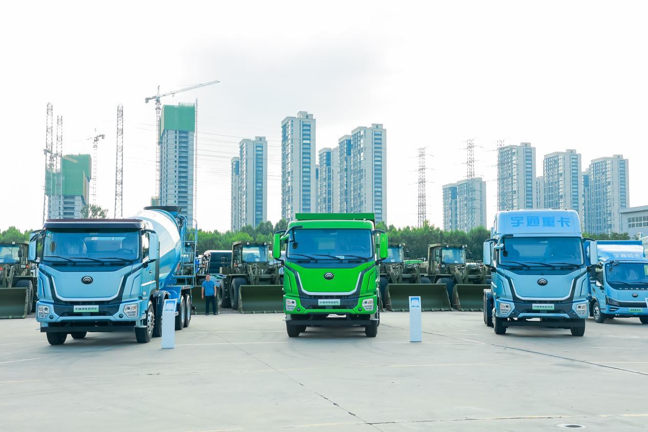 宇通重卡全系新品郑州发布上市