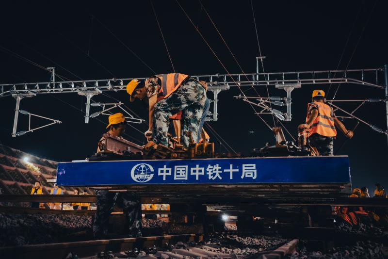 5-2023年8月13日 济郑高铁山东段京济联络线大庙屯线路所大要点施工完成.jpg