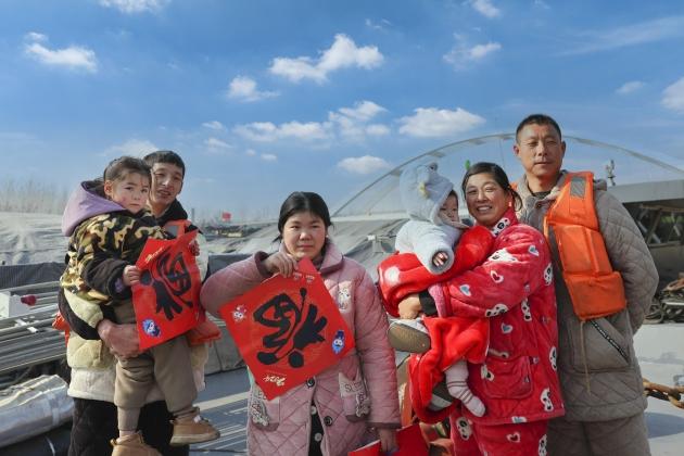 船员全家福合照1.jpg