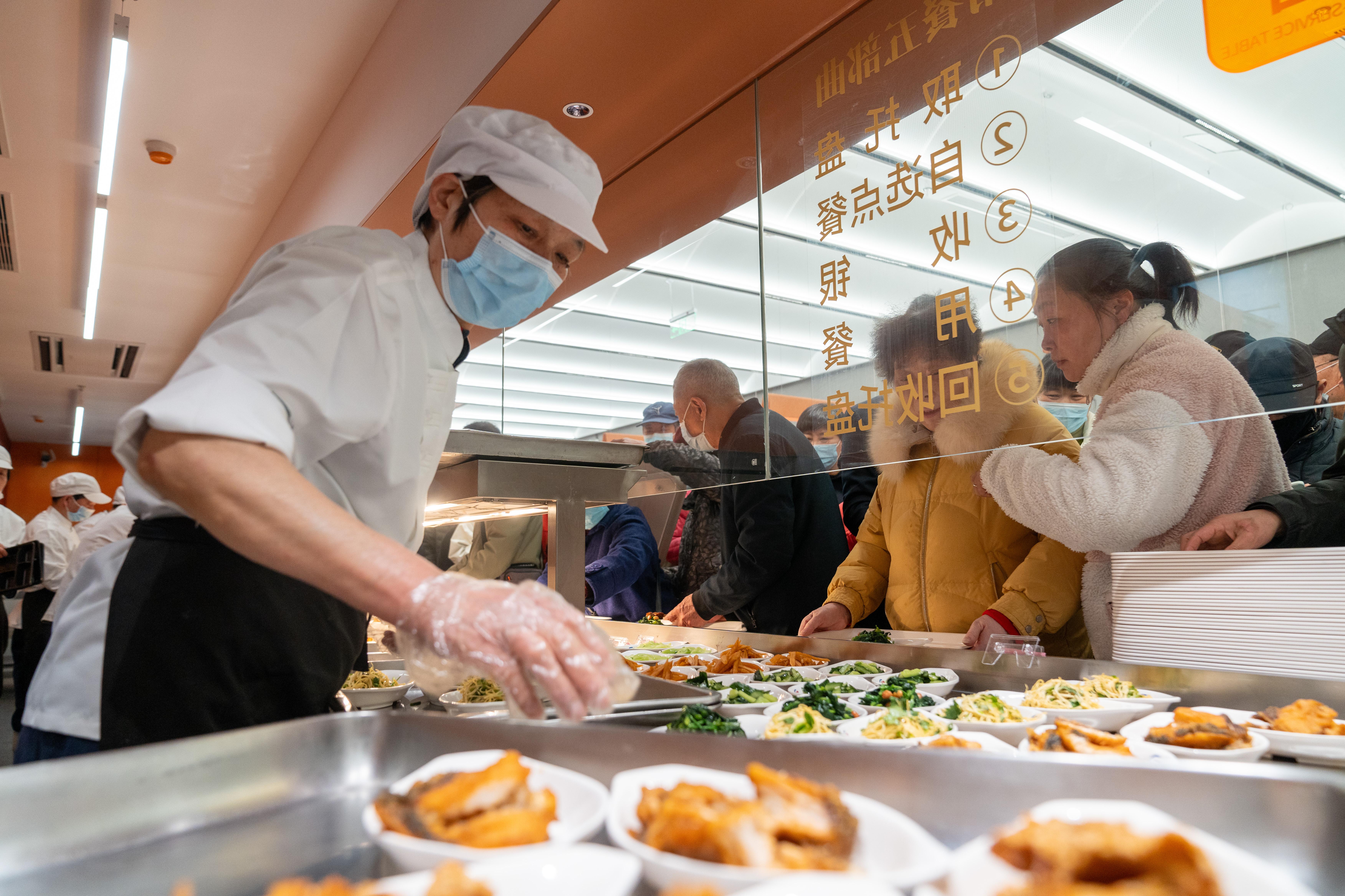 广济南路社区食堂。.jpg