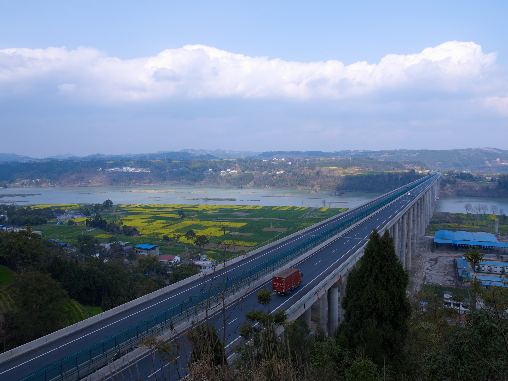 成德南高速公路.jpg