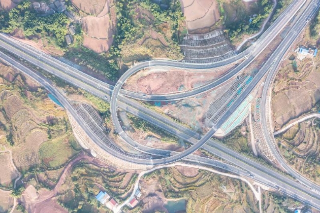 广安市过境高速公路东环线及渝广高速支线全线建成通车1.jpg