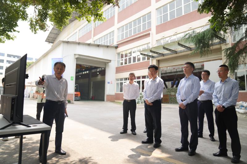 罗佳明陈书平在省公路设计院公司温江院区调研.jpg