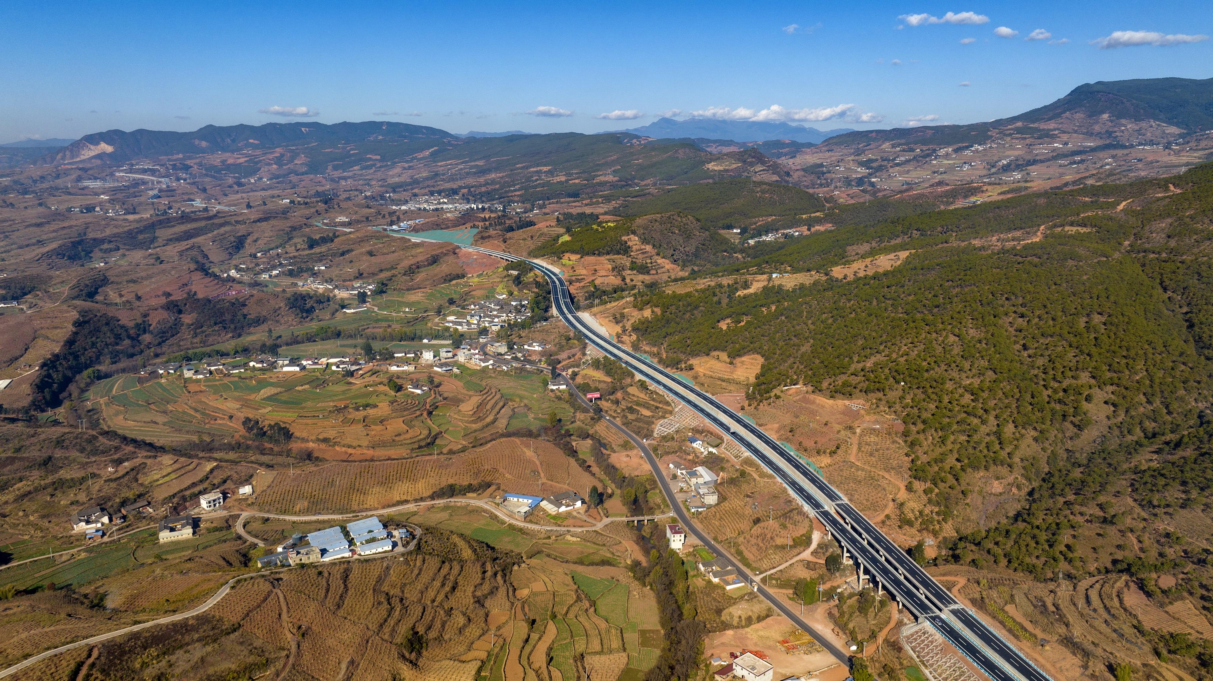 德昌至会理高速公路,沿江高速公路会理至会东段将建成通车