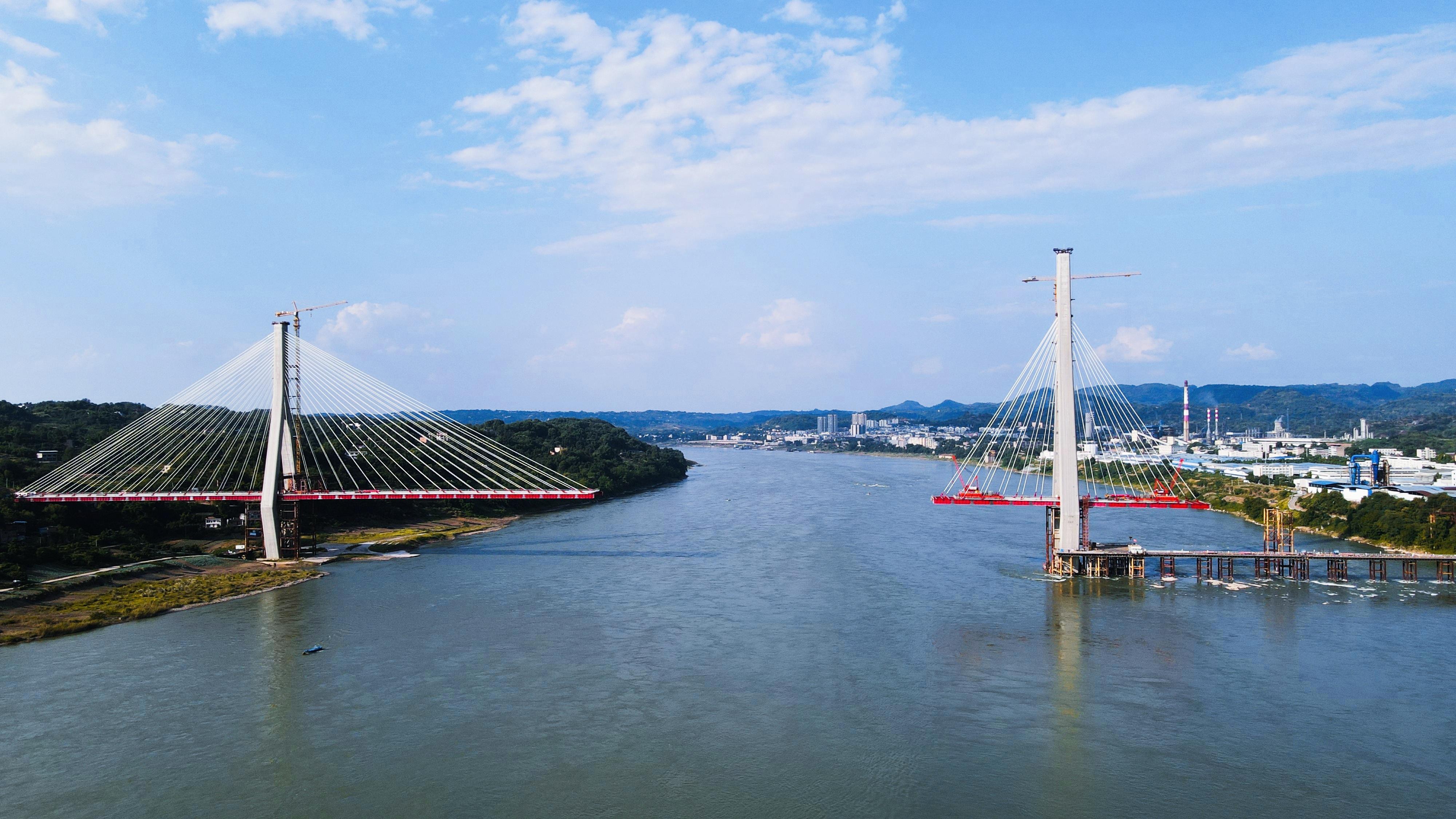 泸州榕山长江大桥.jpg