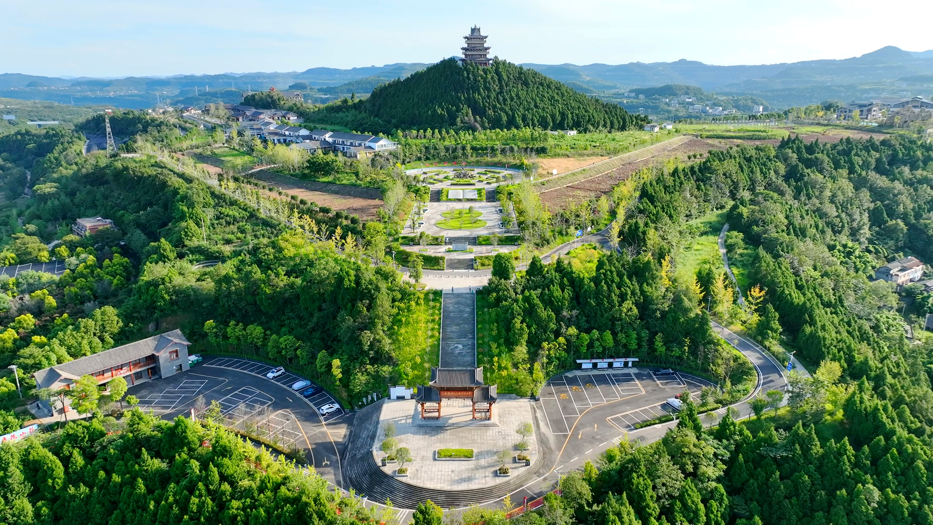 苍溪县老鸱山药博园旅游公路.png