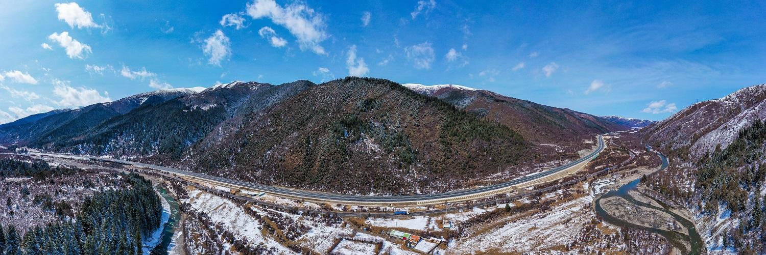 久马高速公路图片