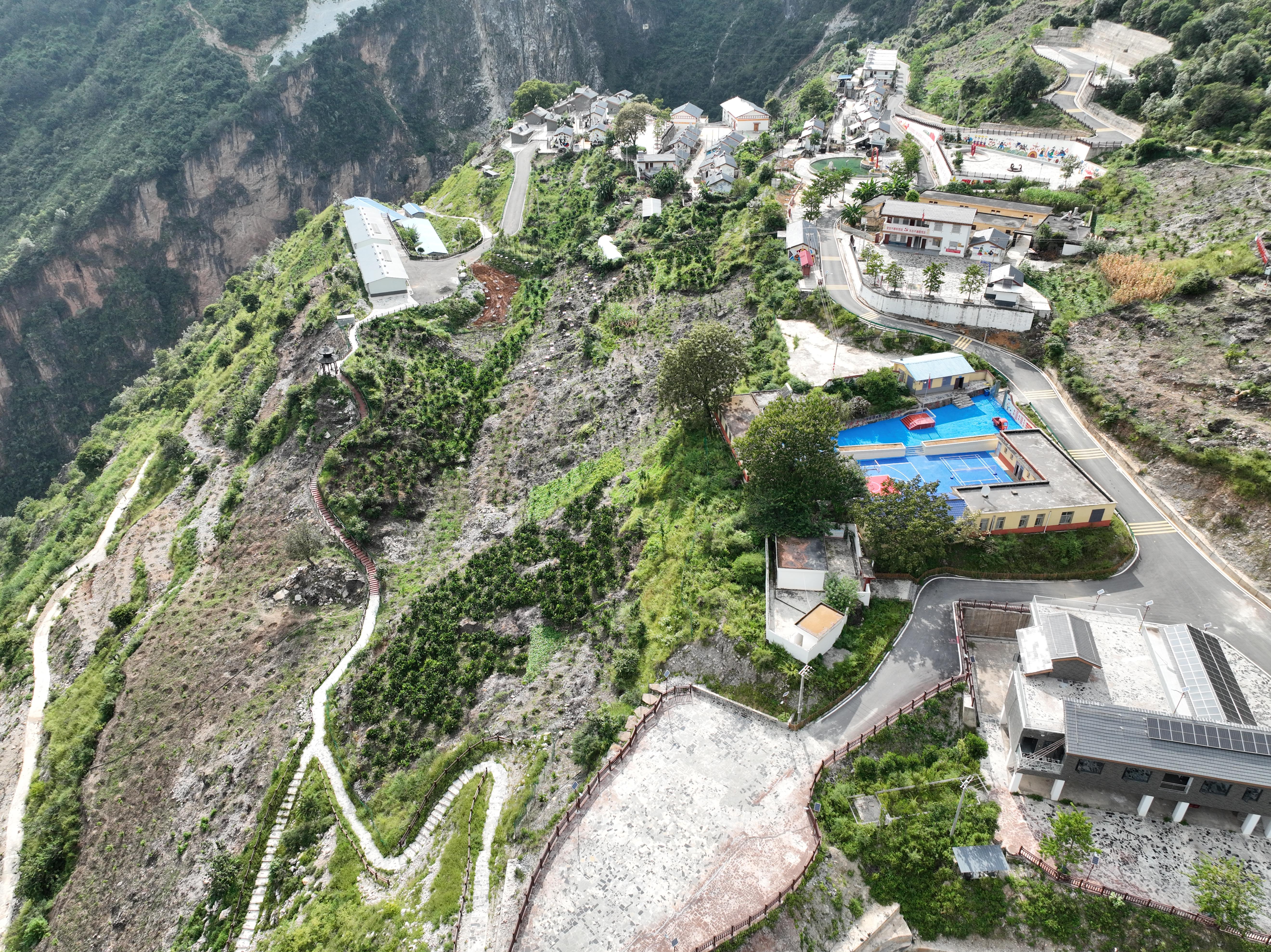 阿布洛哈村 (2).jpg