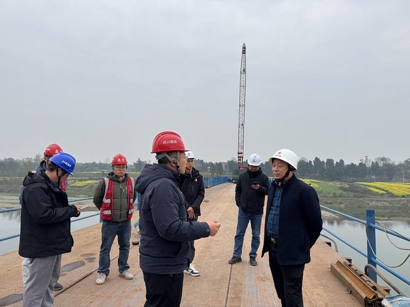 资阳市公路事业发展中心督导铜资高速安全生产工作.jpg