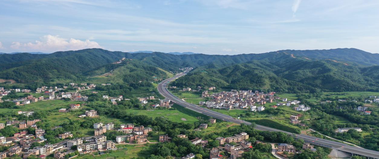 大广高速南龙扩容项目绿色生态的执着坚守