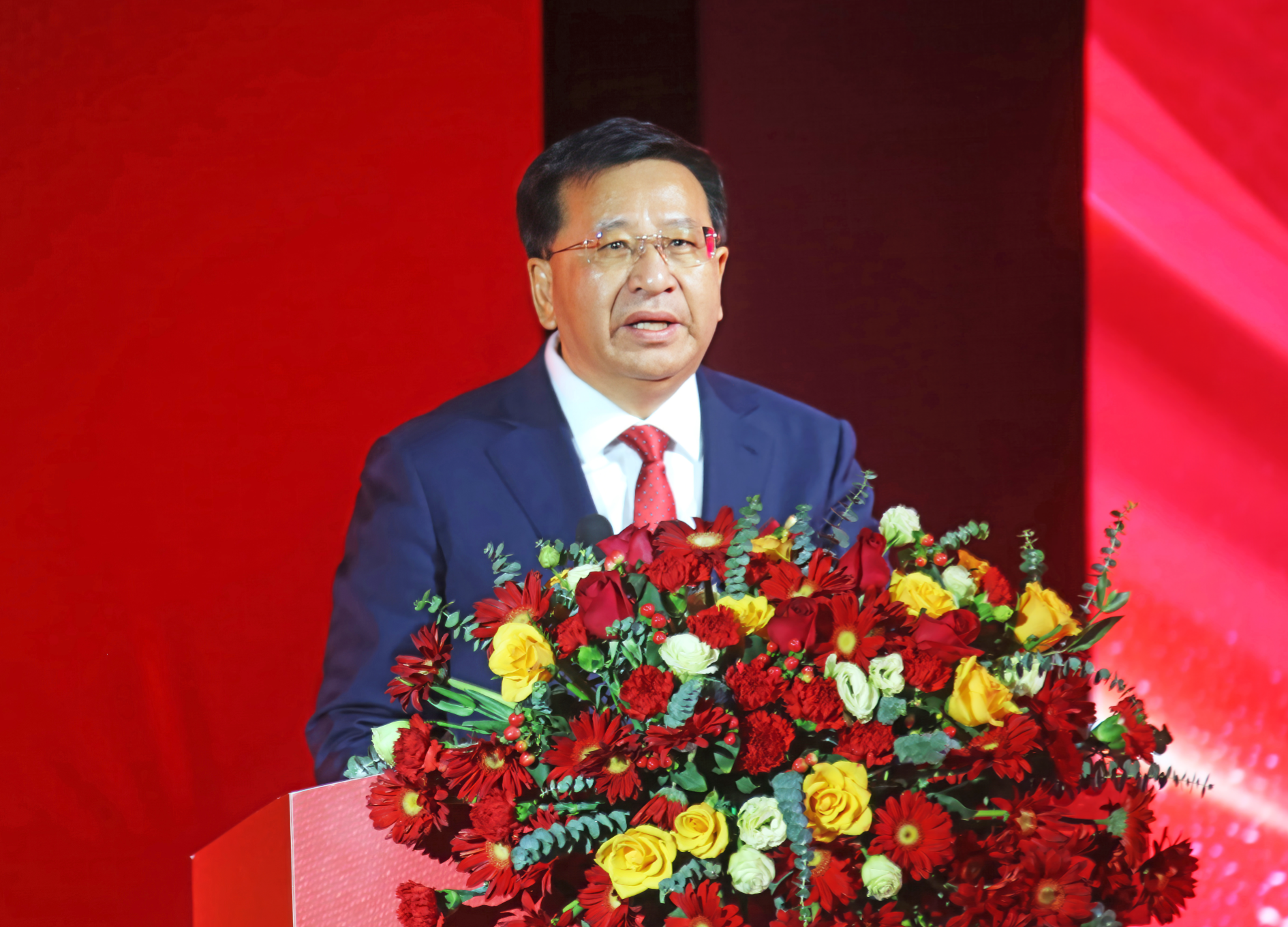 戴和根讲话.png