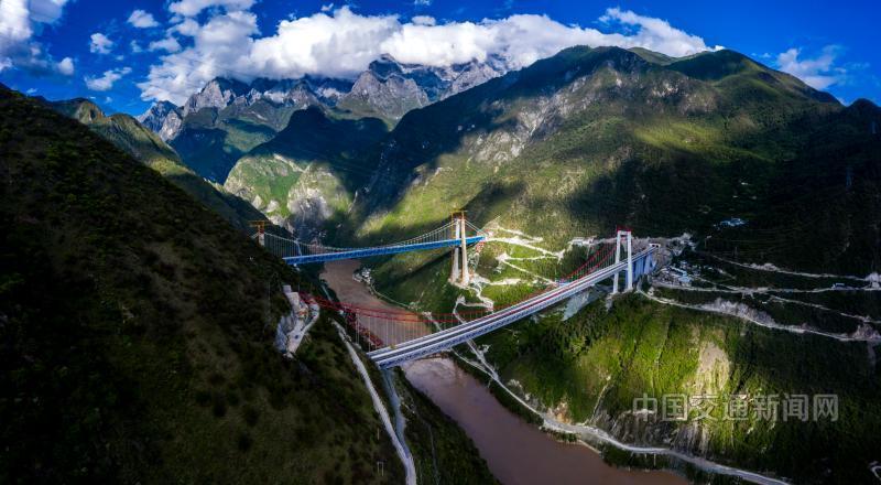 虎跳峡金沙江大桥1.jpg