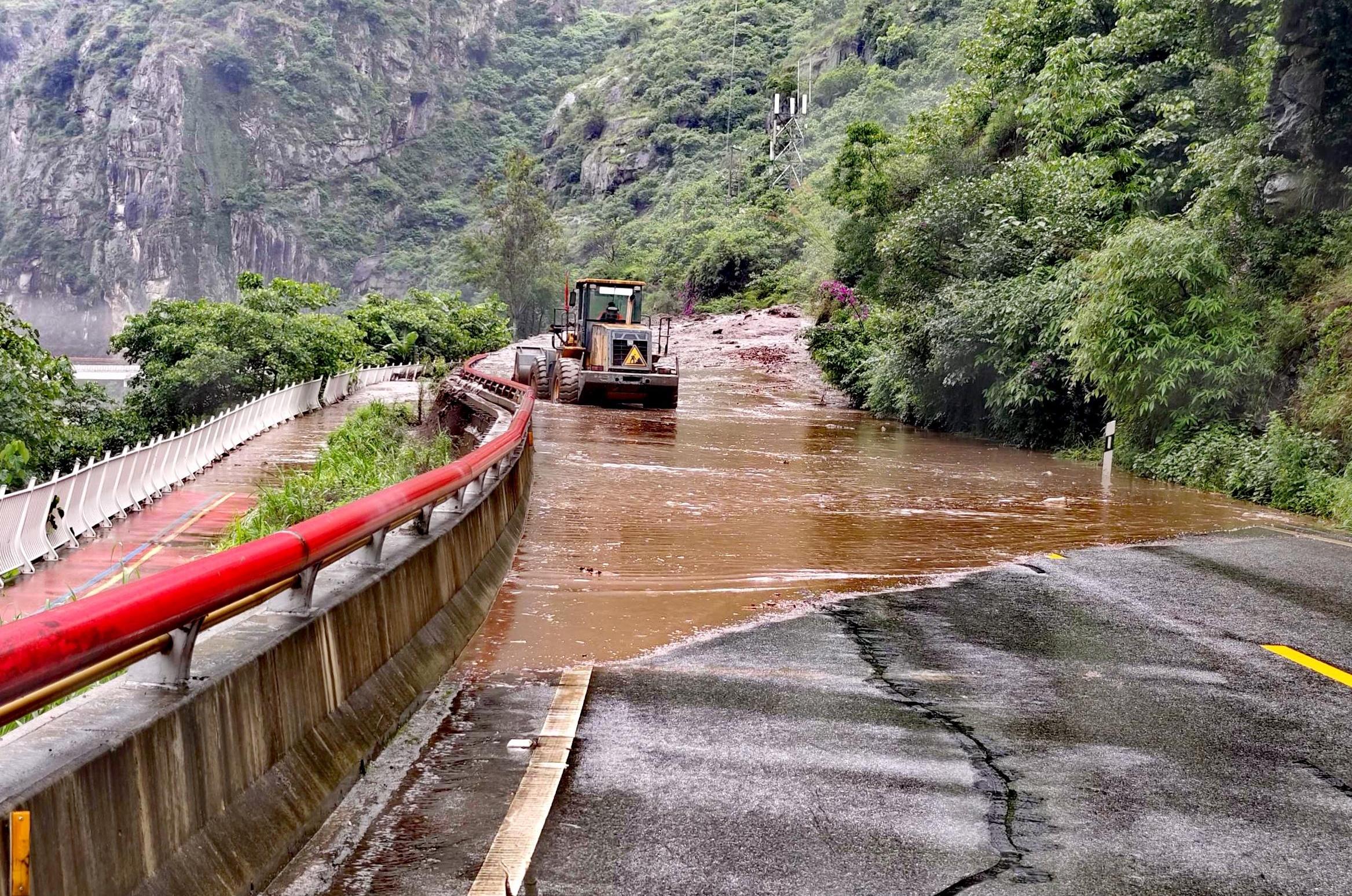 泸水公路分局党总支.jpg